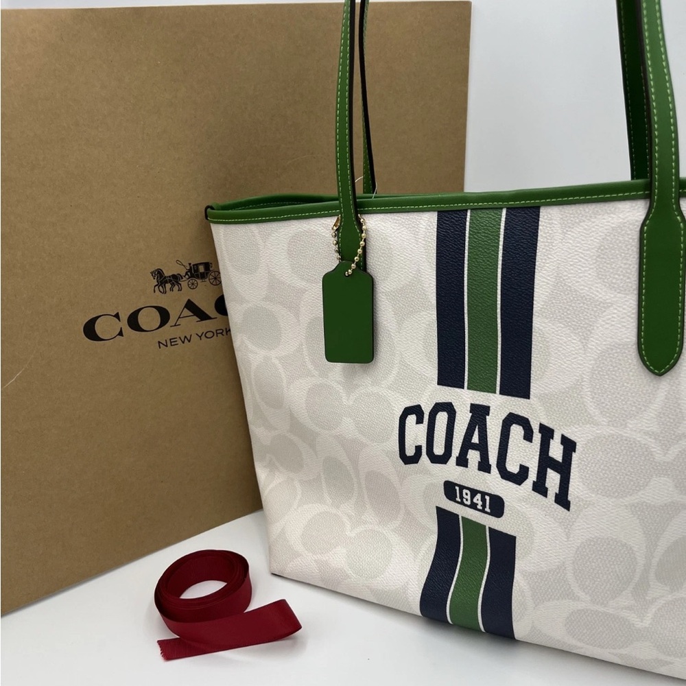 NWT Coach City Tote Bag In Signature Canvas W/ Coach Graphic CBI79 Chalk/Kelly - Picture 12 of 15